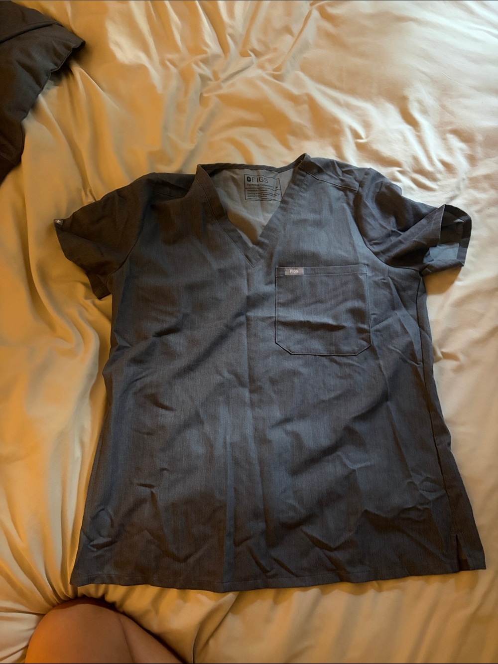 Figs women’s graphite catarina Scrub Top